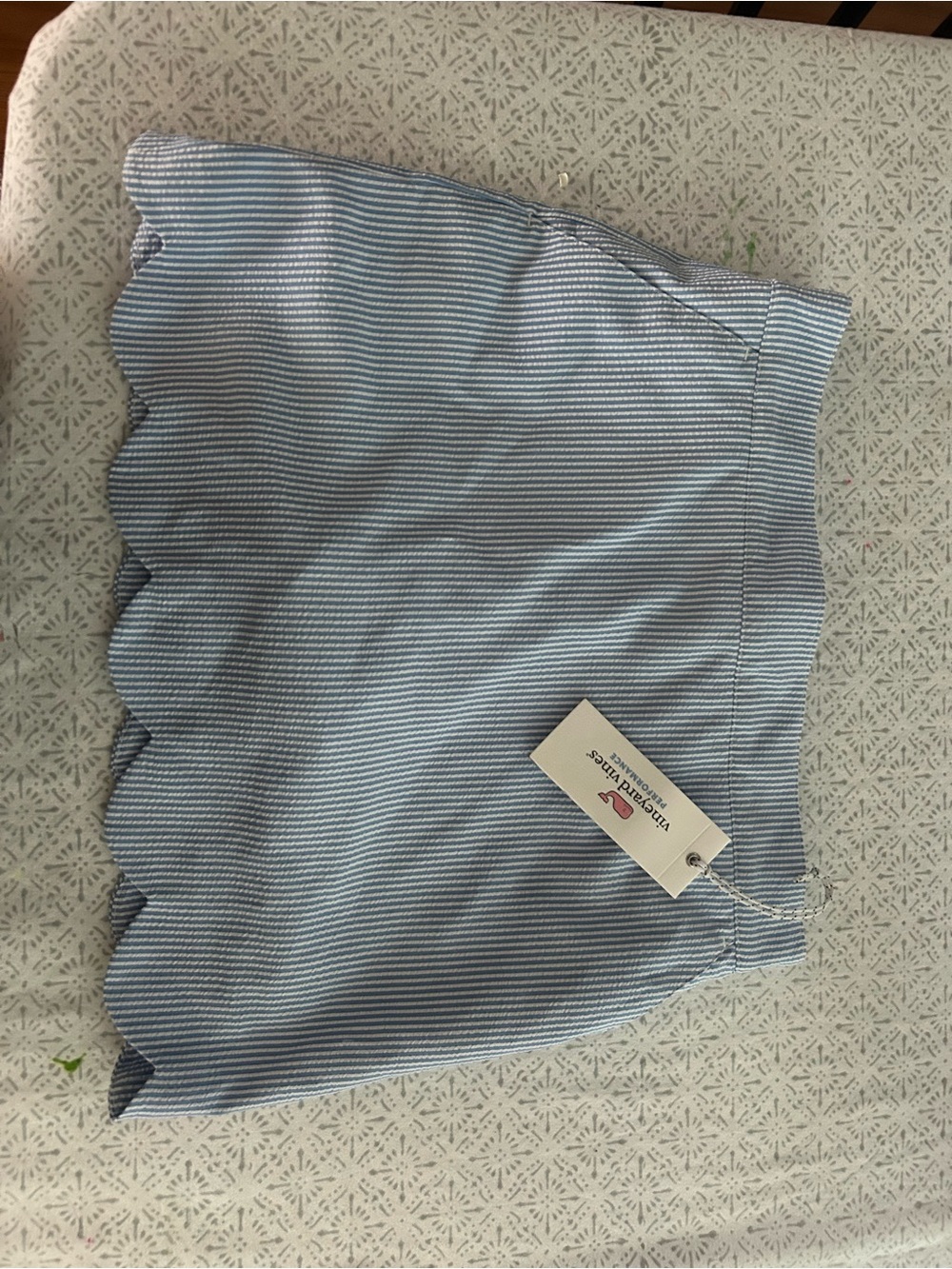Vineyard Vines Light Blue & White Striped Scallop Skort (Youth Small 7/8)